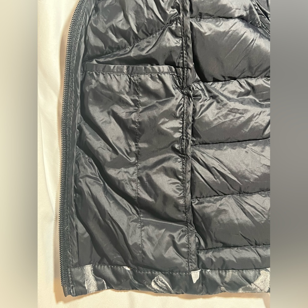 Lole Black Winter Bloom Hooded Down Vest | XS - Picture 10 of 14